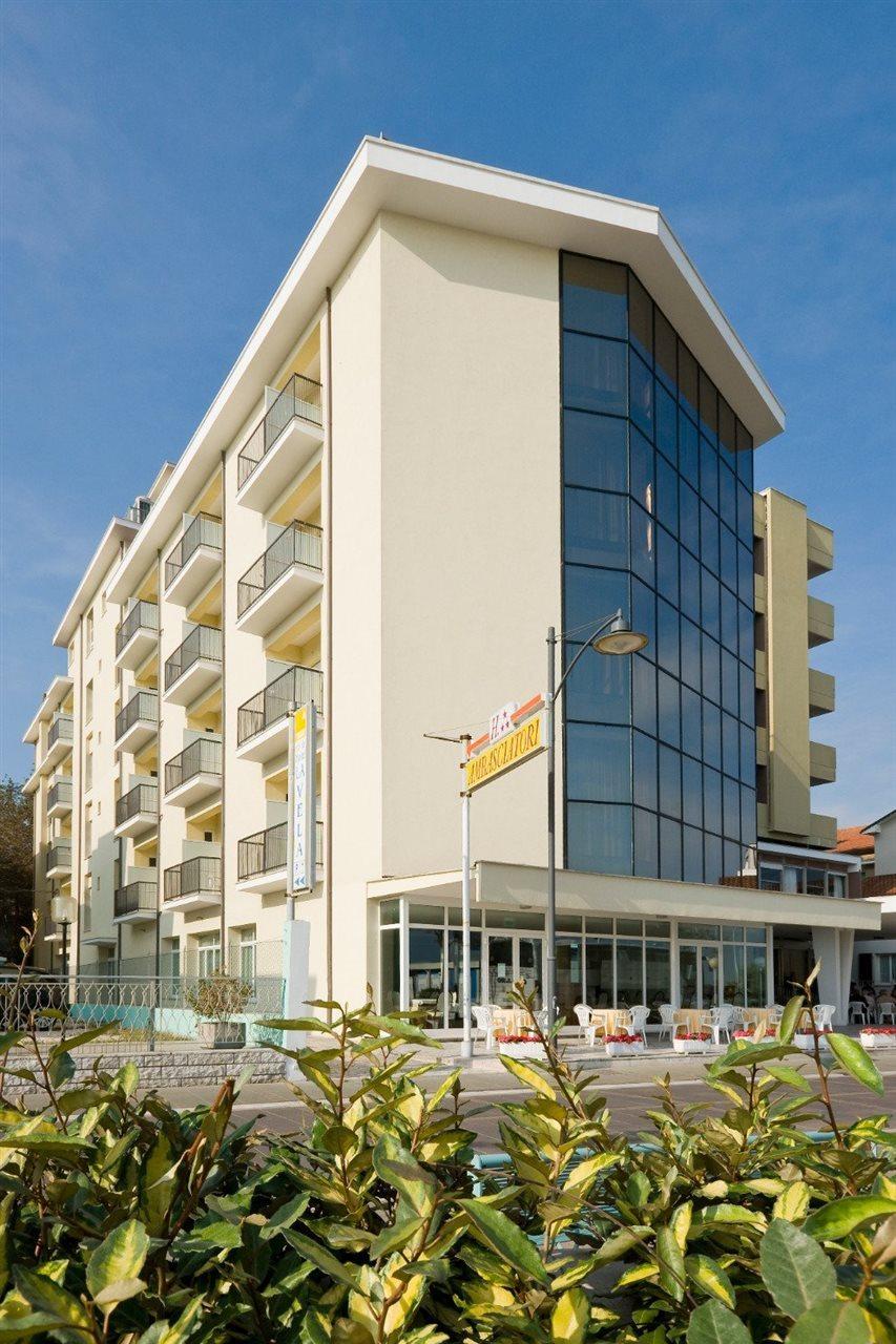 Hotel Ambasciatori Bellaria-Igea Marina Bagian luar foto